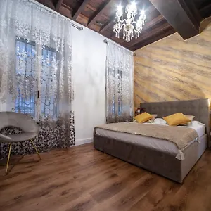  Apartment Pantheon Charming